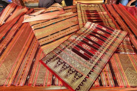 Kain Songket Pandai Sikek