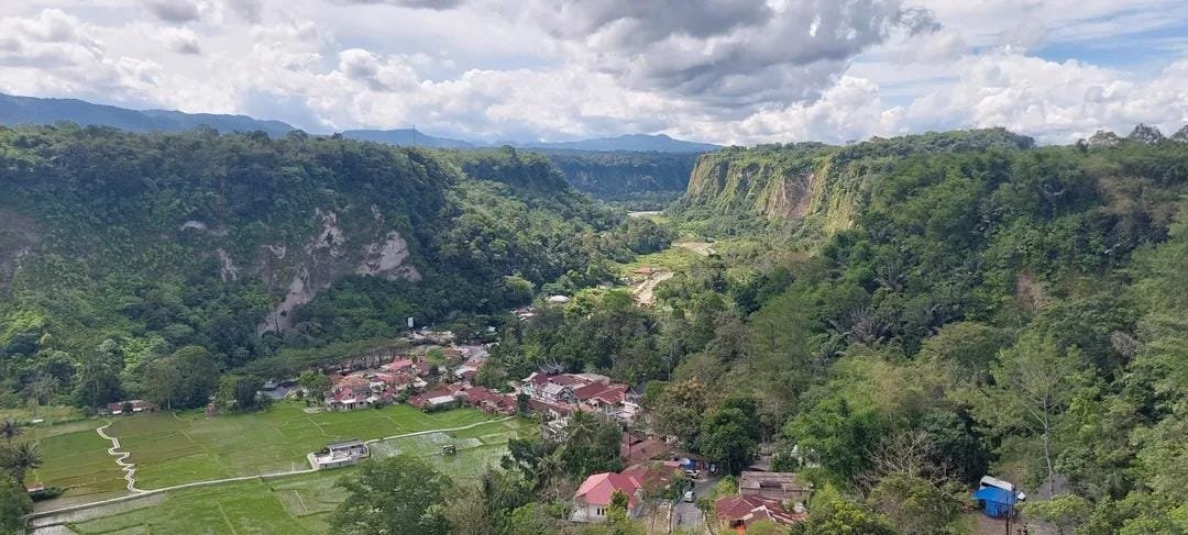 Foto Ngarai Sianok